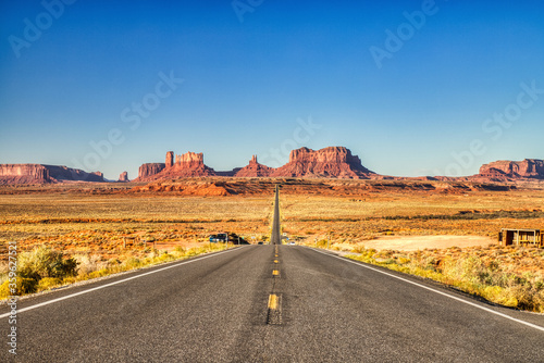 Road to Monument Valley during a Sunny Day, Border of Utah and Arizona