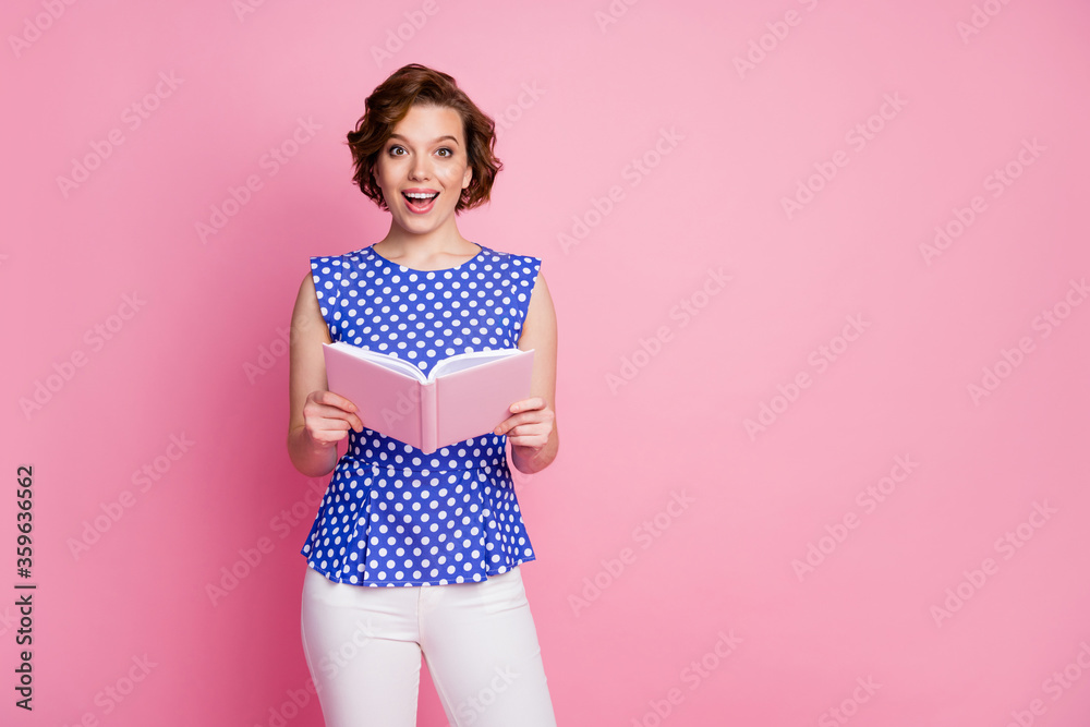 Portrait of her she nice-looking attractive lovely charming amazed impressed cheerful cheery glad wavy-haired girl reading diary literature isolated on pink pastel color background Portrait of her she nice-looking attractive lovely charming amazed impressed cheerful cheery glad wavy-haired girl reading diary literature isolated on pink pastel color background