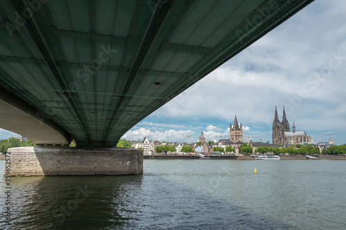 Köln Severinsbrücke von unten mit Rhein und Dom  © scaleworker