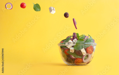 Greek salad preparation