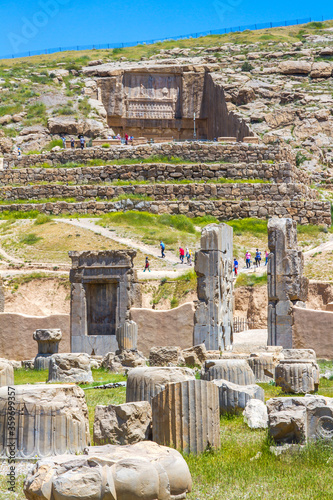 Tableau sur toile Ancient ruins of Persepolis and Necropolis historical site - UNESCO World Herita