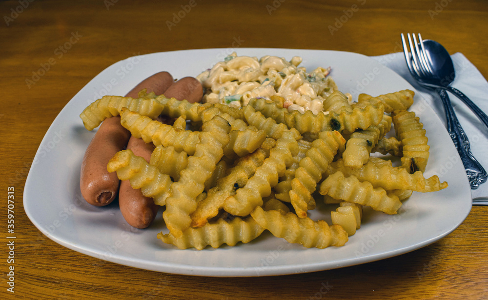 hot dog with frioes and macaroni salad