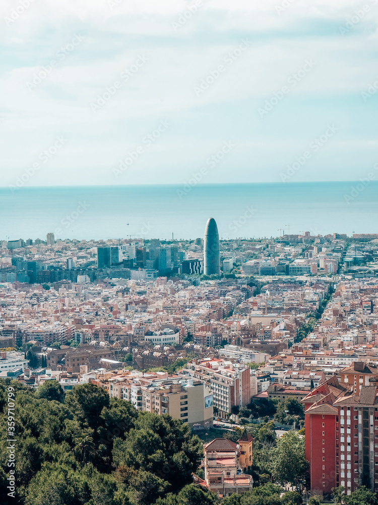 Vistas de Barcelona desde el Mirador de los Bunkers del Carmel