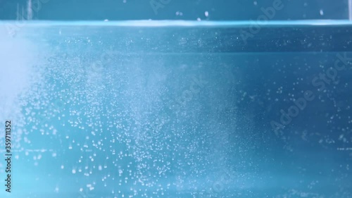 Wallpaper Mural salt to water cooking, salt dissolves in water Torontodigital.ca