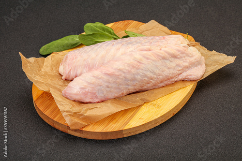 Raw turkey wings for cooking