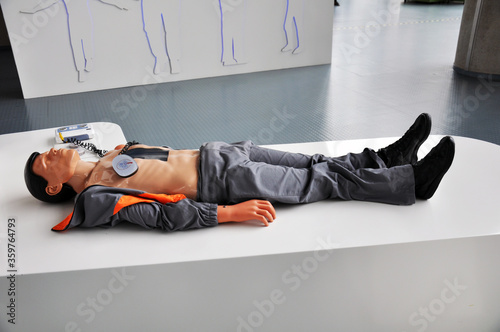 medical mannequin for teaching children first aid