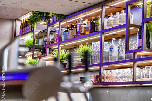 Fototapeta Naklejka Na Ścianę i Meble -  Ausschank für Getränke | Bar im Restaurant