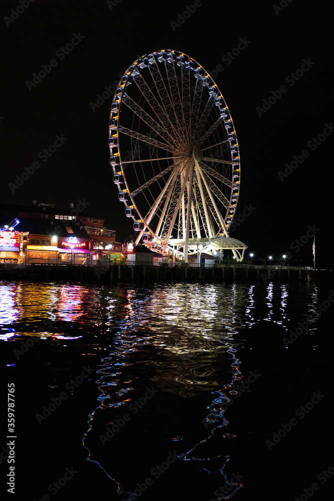 Great Wheel Ferris wheel in Seattle at Night
