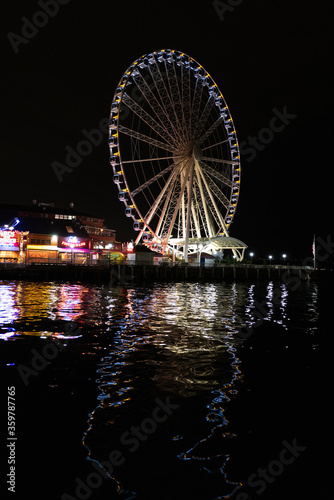 Great Wheel Ferris wheel in Seattle at Night