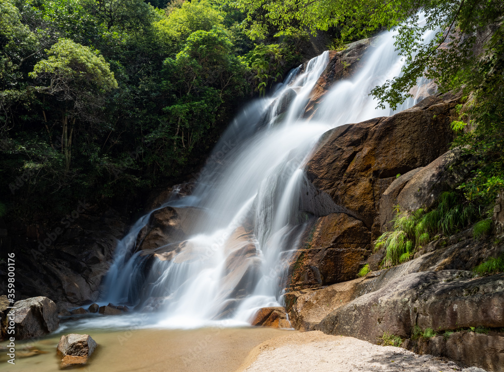 Obraz premium 広島県大野町 妹背の滝 waterfall 涼しい透明感