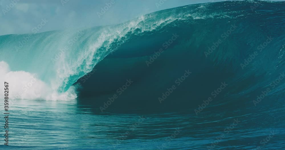 Beautiful Ocean Wave, Powerful wave breaking in slow motion in the south pacific, Teahupo'o, Tahiti