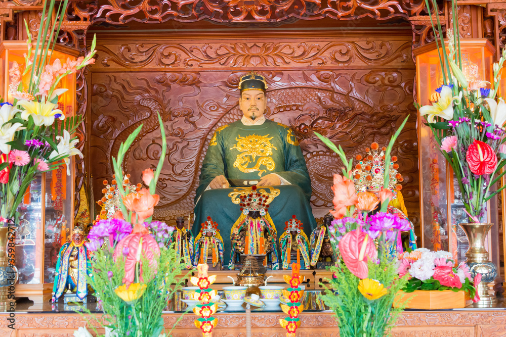 Fototapeta premium Zheng Chenggong statue at Koxinga Shrine in Tainan, Taiwan. Zheng Chenggong (1624-1662) was a Chinese Ming loyalist who resisted the Qing conquest of China.