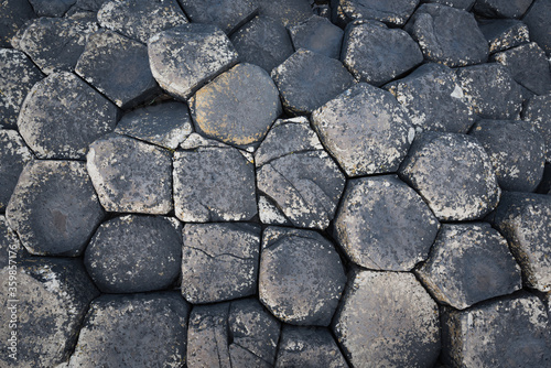 Bushmills BT57 8SU, Regno Unito - September 30 2017. Detailed photo of the basalt columns of the Giant's Causeway