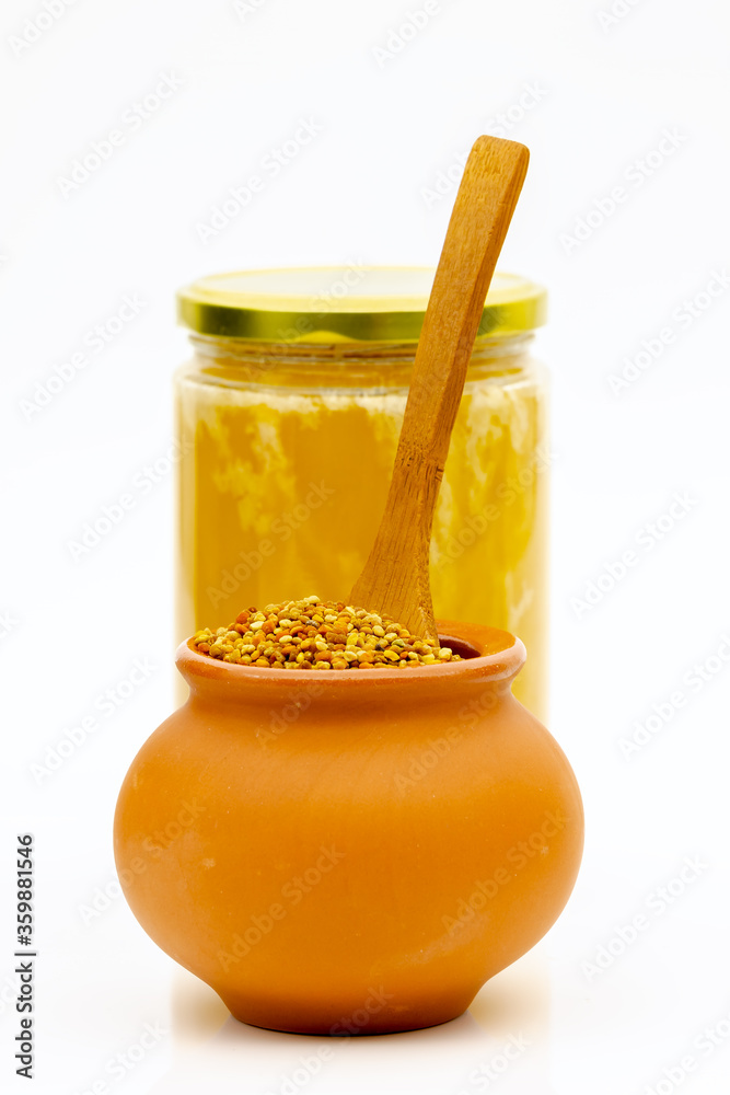 Bee pollen granules Bee pollen granules