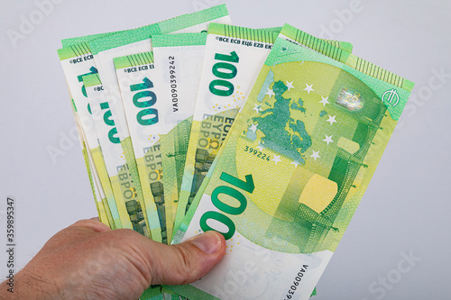 100 euro banknotes