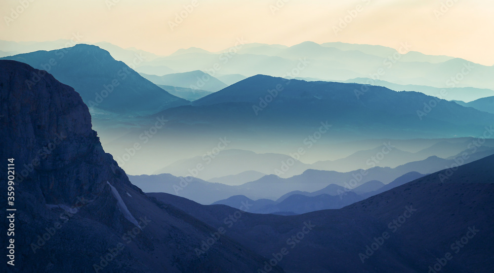 Fototapeta premium magnificent mountain ranges in the middle toros mountains