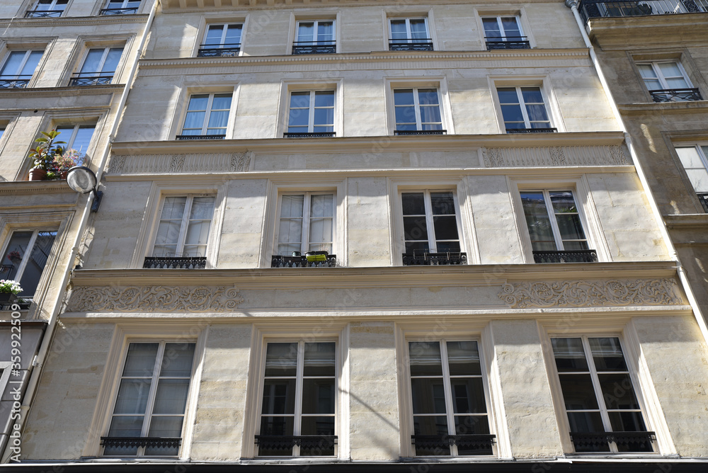 Immeuble de caractère à Paris, France