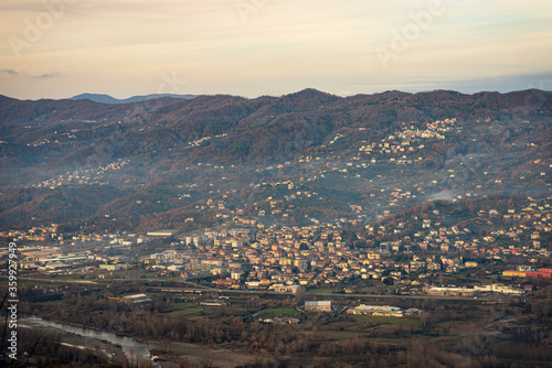 Val di Magra (Valley of the river Magra) in winter. Tuscany and Liguria region, Italy, Europe. Photographed from the small village of Vezzano Ligure © Alberto Masnovo