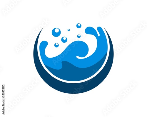 Clean water and bubble inside a circle