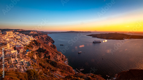 Santorini's magic and romantic Atmosphere