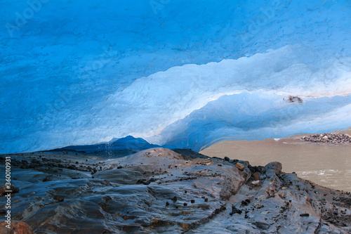 Under the blue ice of Glaci...