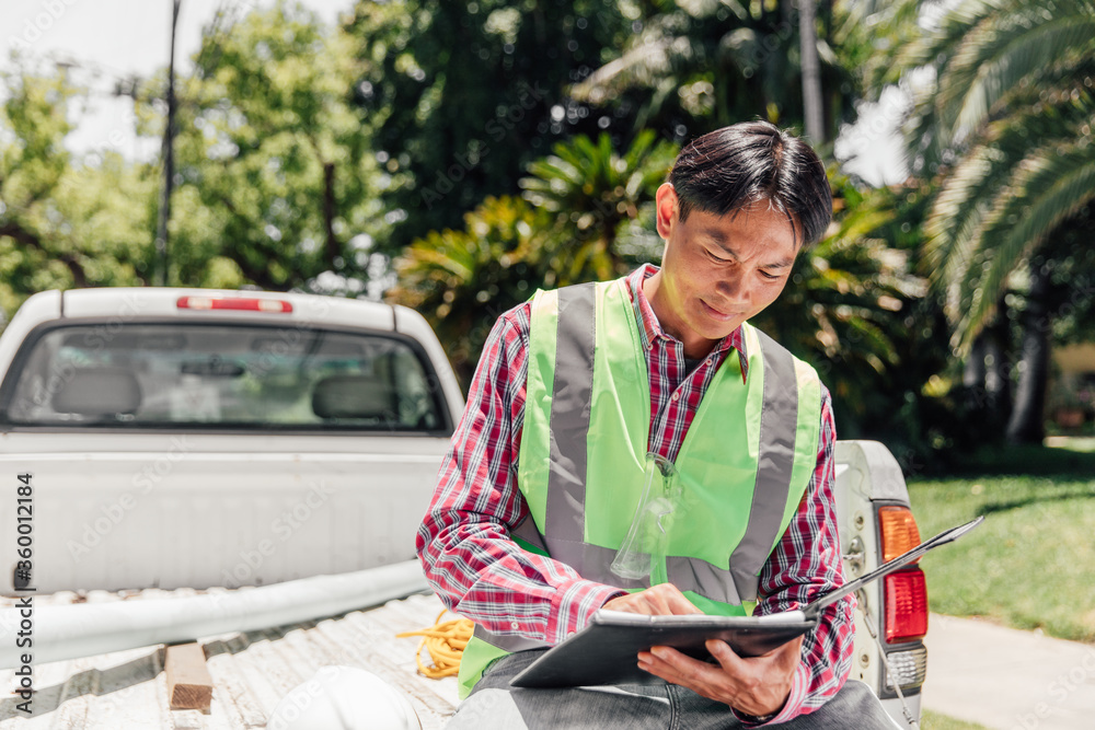 Worker Reading Worker Reading