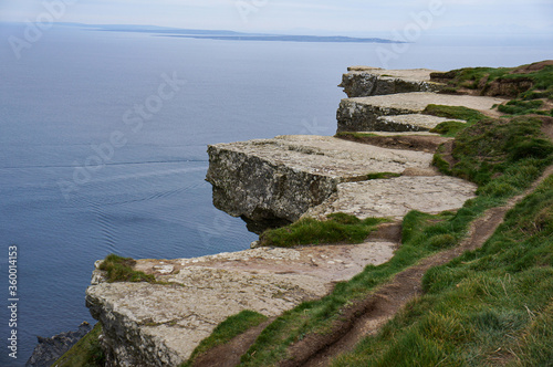 Obraz na plátně rocks and sea cliffs of moher