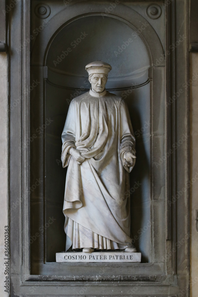 Cosimo I de Medici statue on the Uffizi museum palace, Florence, Tuscany, Italy