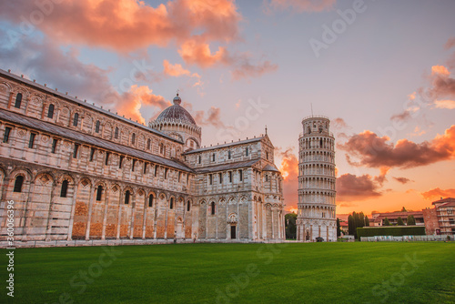 the leaning tower of pisa at sunrise photo