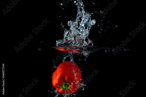 dark, water, splash, black, red, bell pepper, freshness, yellow, raw, still life, healthy eating, ripe, food, pepper, vegetable, indoors, food and drink, health, three objects, healthy, cut out, produ