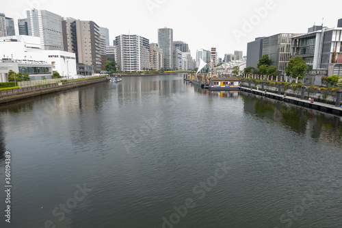 浮かぶ都市の運河