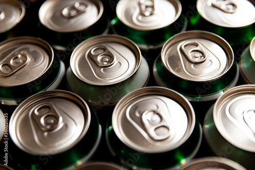 Aluminum beverage cans