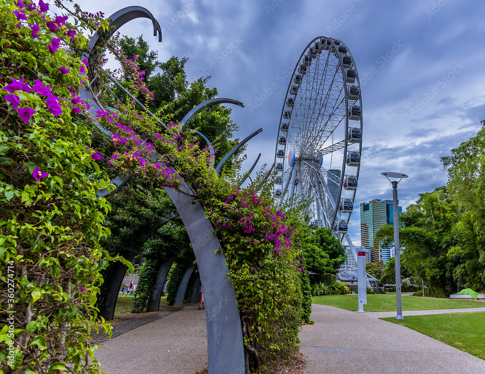 A flower-decorated walkway on the south bank of the Brisbane River, Brisbane, Queensland - obrazy, fototapety, plakaty 