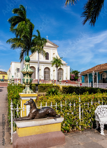Santisima Trinidad Cathedral, Plaza Mayor, Trinidad, Sancti Spiritus Province, Cuba photo