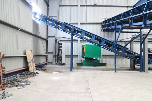 Waste disposal sorting conveyors ecology