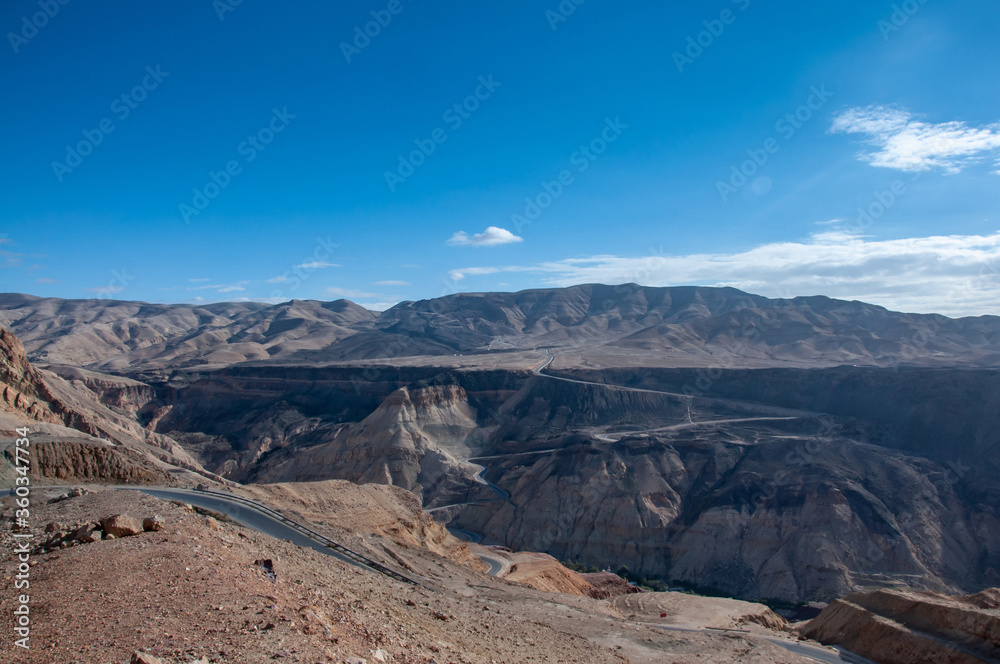 Naklejka premium View of Dead sea coastline on Jordanian side