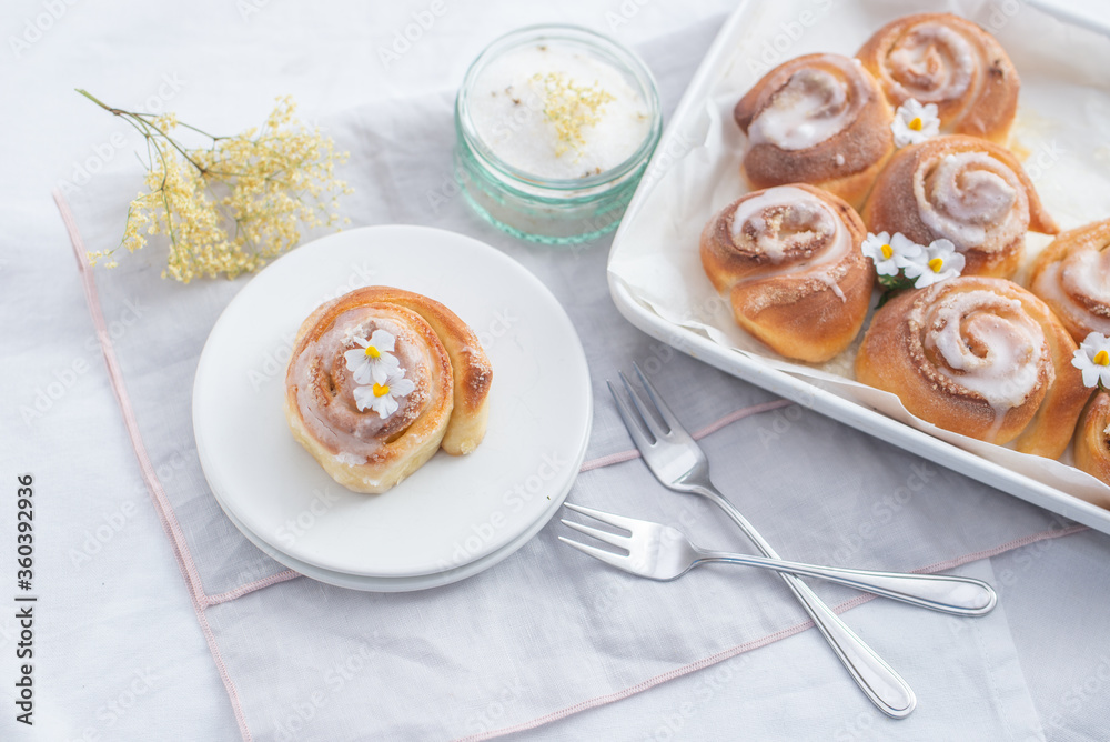sweet home made elderflower lemon cinnamon rolls sweet home made elderflower lemon cinnamon rolls