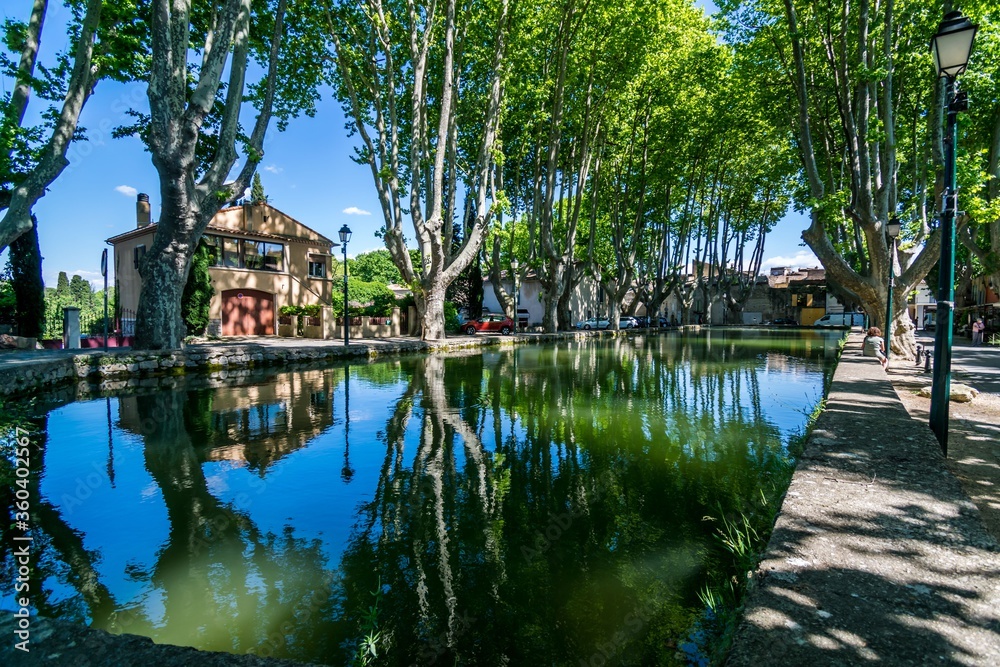Obraz premium Cucuron, village du Vaucluse dans le massif du Luberon. 