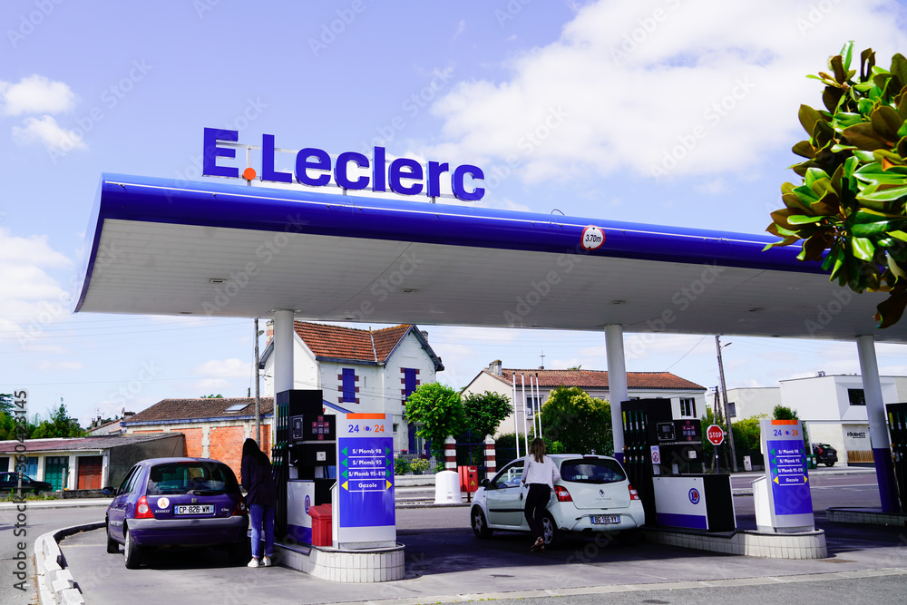 e.leclerc supermarket brand company logo sign on gas service station ...