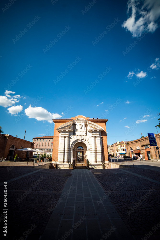 Obraz premium The close view of the Porta Pavla in the city of Ferrara Italy