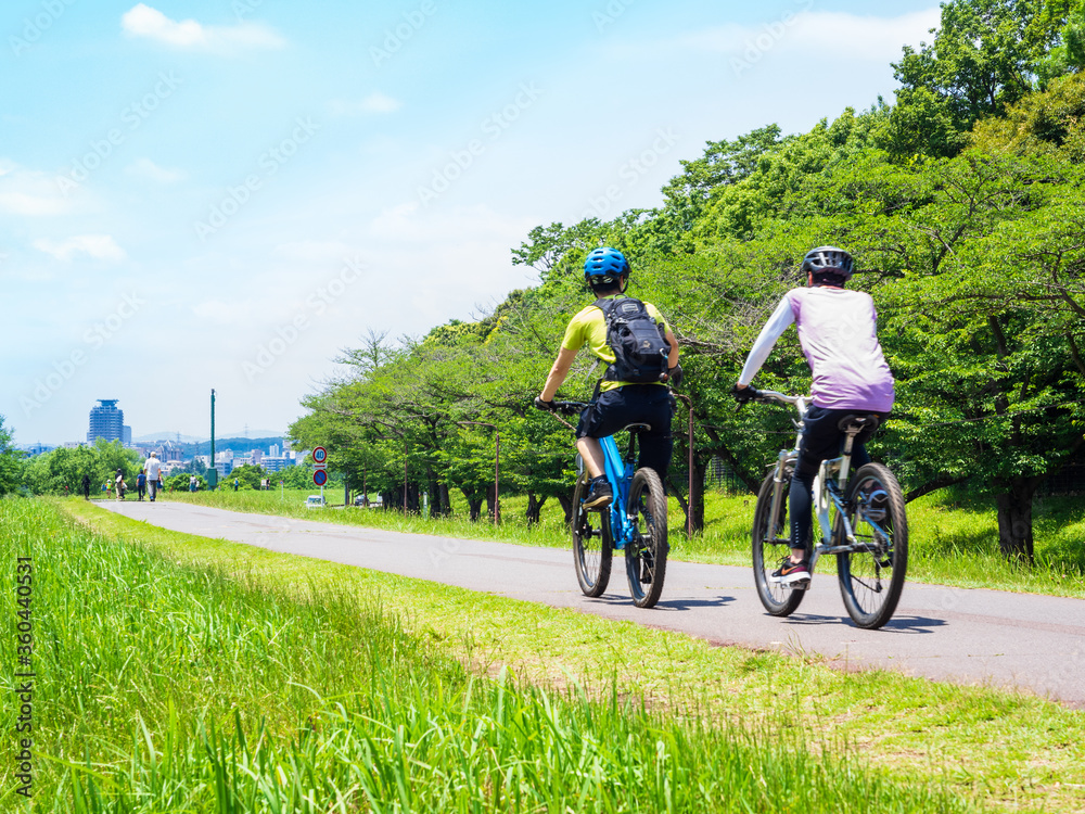 Fototapeta premium サイクリング 多摩川