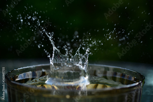 Wasserkrone, Wasser, Spritzer, Glas, nass, feucht, cool, Kunst, Tropfen © KarlHeinz