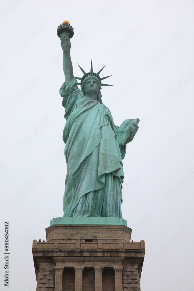 Fototapeta premium Statua Wolności na Liberty Island. Nowy Jork. Stany Zjednoczone