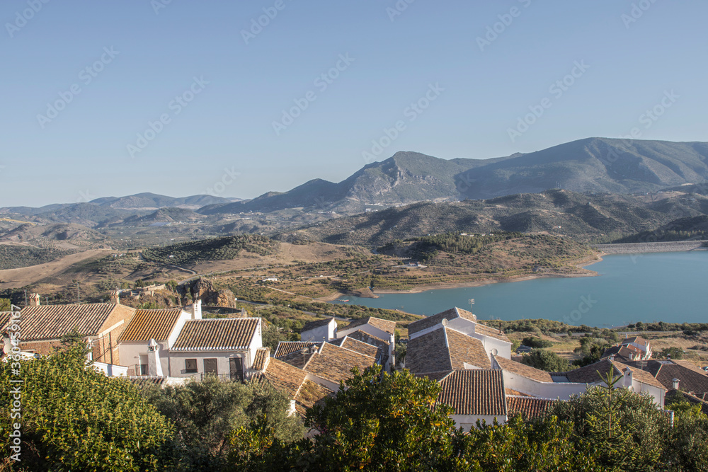 houses of the sierra andalucia