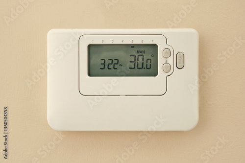 Thermometer showing room temperature of 30.0 °C during a heat wave in the UK. 