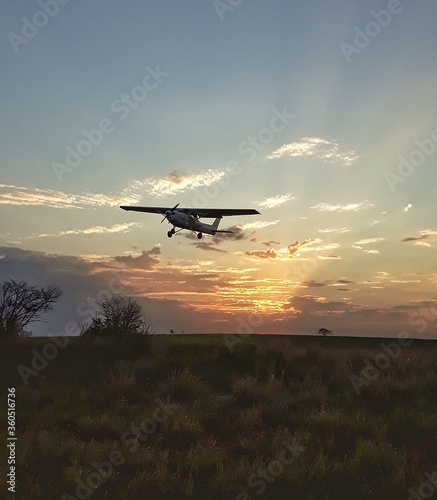 airplane in the sunset © Lucas