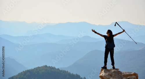 Sunrise in Spectacular Mountain Views