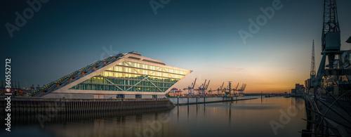 Photos Panorama in the evening in the port of Hamburg