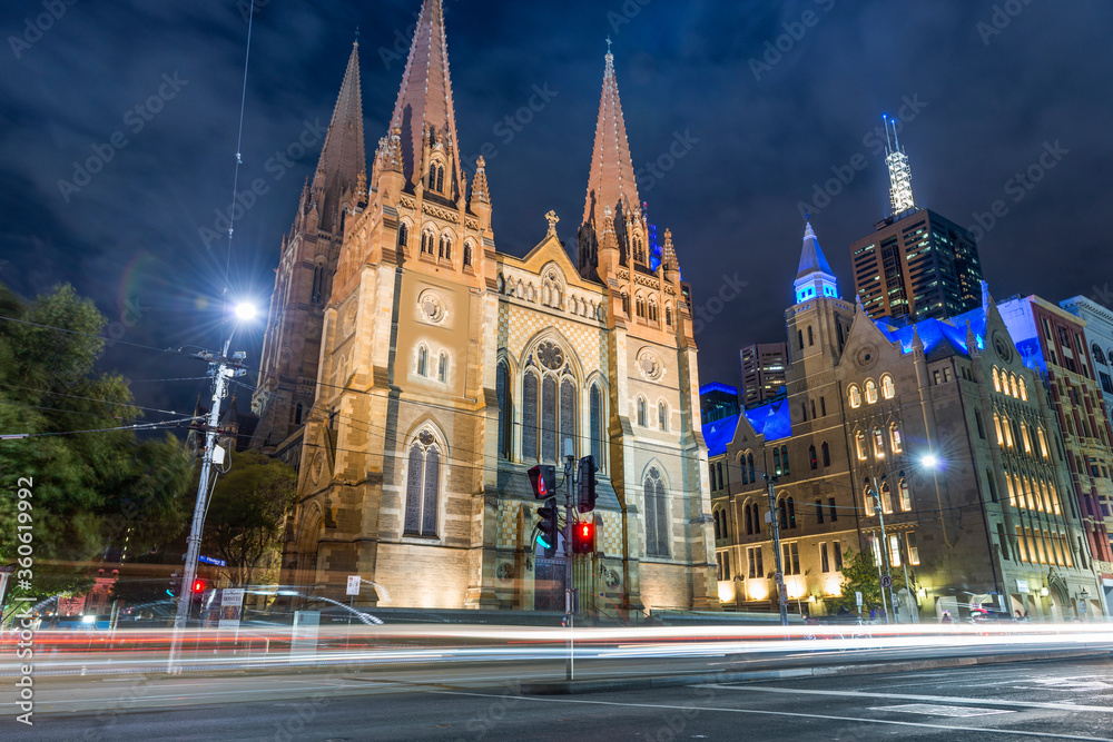 Fototapeta premium MELBOURNE, AUSTRALIA - MARCH 4, 2018: Interior design of St. Paul's Cathedral, St. Paul's Cathedral is a cathedral church of the Anglican Diocese of Melbourne, Victoria in Australia.