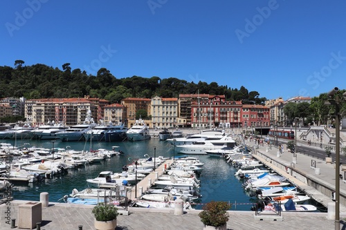 Le port de plaisance de Nice le long de la mer méditerranée, nommé port Lympia, ville de Nice, Département des Alpes Maritimes, France